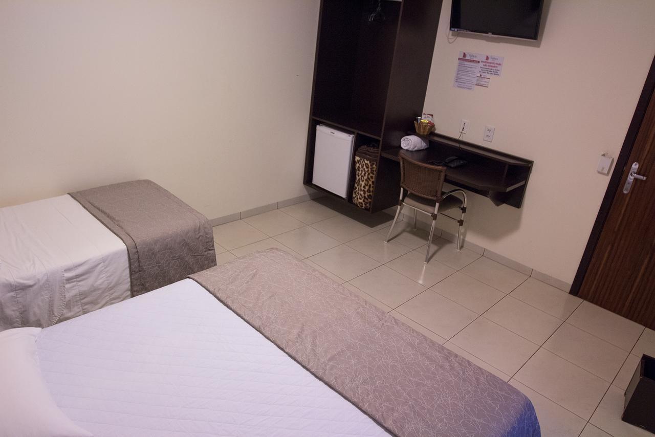 Hotel Valencia Dourados Zewnętrze zdjęcie