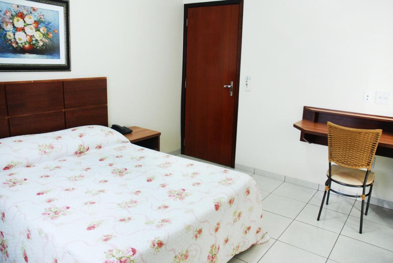 Hotel Valencia Dourados Zewnętrze zdjęcie